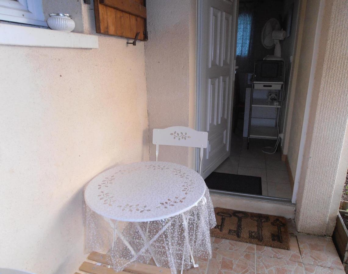Petite Chambre Particuliere La Force  Exterior foto